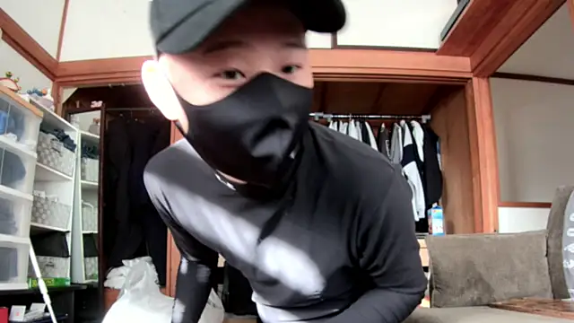 Snapshot of tuki_fu chatting on 12.14.24 tuki fu online show from 12.14.24