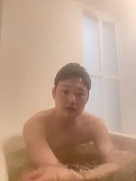 Snapshot of tuki_fu chatting on 03.05.25 tuki fu online show from 03.05.25