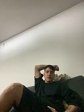 LCarreraa online show from 02.01.25