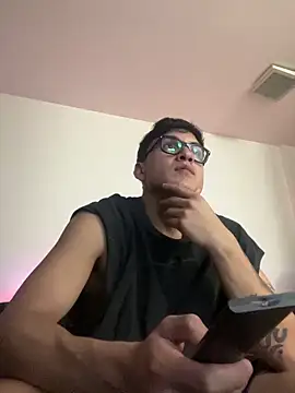 LCarreraa online show from 02.22.26