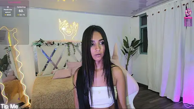 Jazmin tay online show from 01.10.25