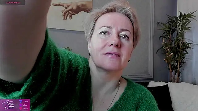 Nika Smit online show from 02.07.25