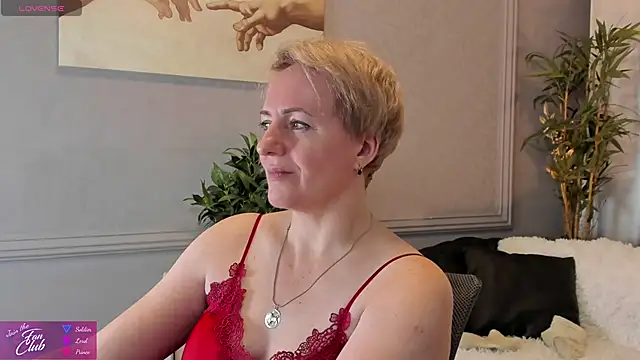 Nika Smit online show from 02.08.25