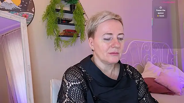 Nika Smit online show from 03.13.26