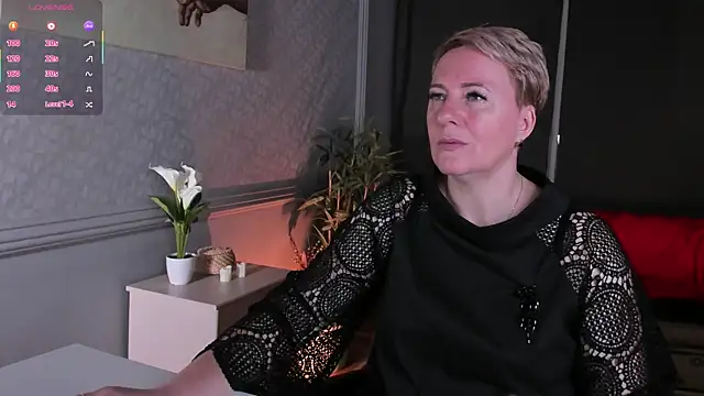 Snapshot of Nika_Smit chatting on 06.20.26 Nika Smit online show from 06.20.26