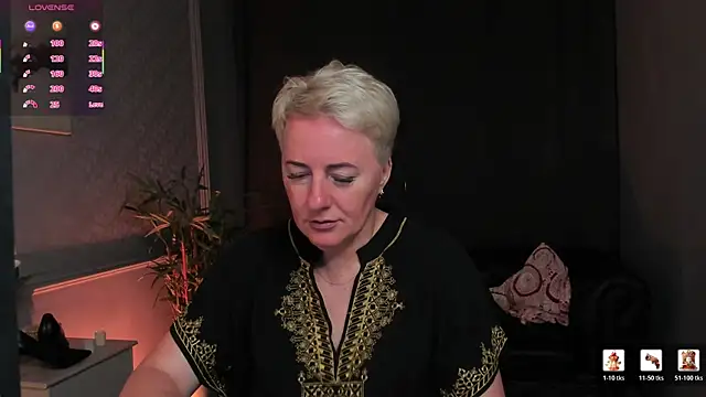 Snapshot of Nika_Smit chatting on 07.04.26 Nika Smit online show from 07.04.26