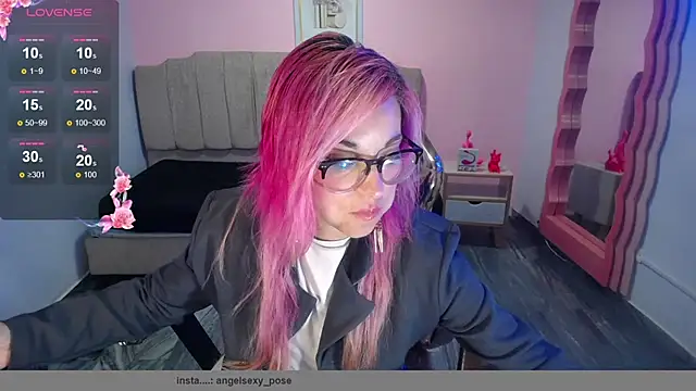 abril ch  online show from 10.28.25