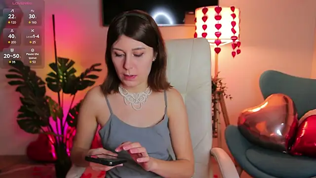 Hailey Green online show from 02.13.25