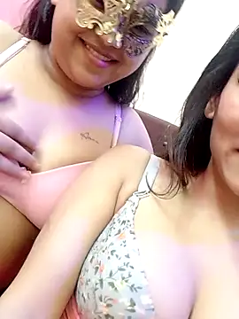 Snapshot of Lusty_Queen69 chatting on 03.17.25 Lusty Queen69 online show from 03.17.25