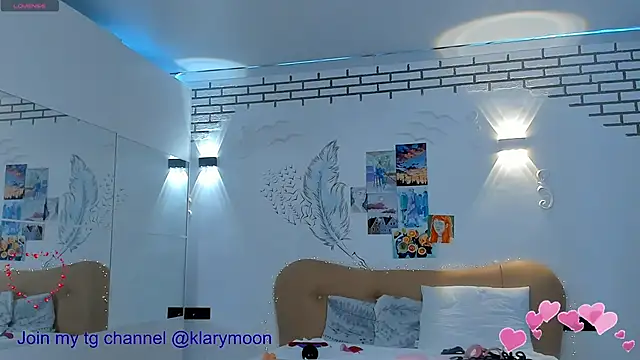 Snapshot of cute_stefania chatting on 02.14.25 cute stefania online show from 02.14.25