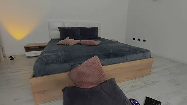 IvyKaelani online show from 03.08.25