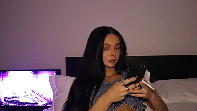 Snapshot of IvyKaelani chatting on 02.15.26 IvyKaelani online show from 02.15.26