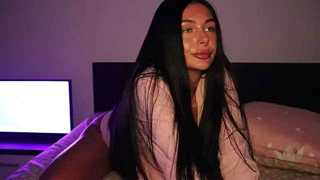 Snapshot of IvyKaelani chatting on 06.12.26 IvyKaelani online show from 06.12.26