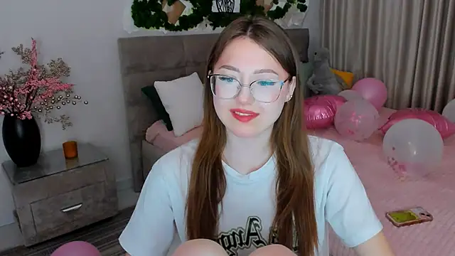 SereneFlame online show from 02.25.25