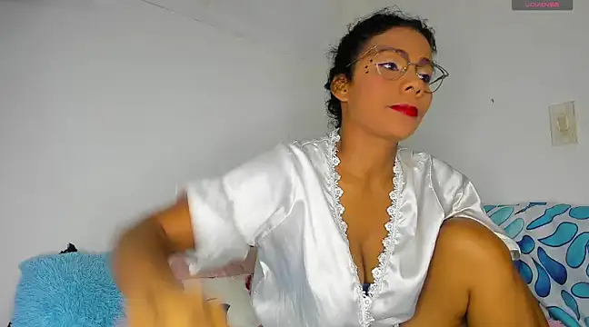 Snapshot of Nenita_Hot_ chatting on 03.13.25 Nenita Hot  online show from 03.13.25