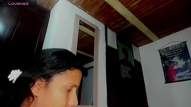 Snapshot of Nenita_Hot_ chatting on 10.05.25 Nenita Hot  online show from 10.05.25