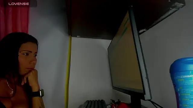 Nenita Hot  online show from 01.13.26