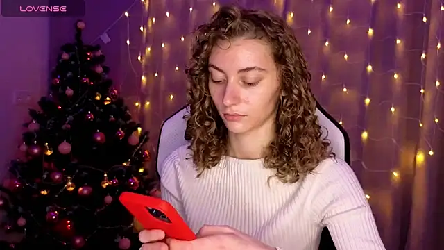 lady curls online show from 12.14.24