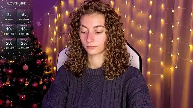 lady curls online show from 12.18.24