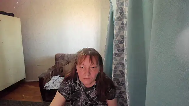 Snapshot of elis_gabbi chatting on 04.28.26 elis gabbi online show from 04.28.26
