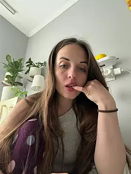 AmiLavs online show from 04.18.26