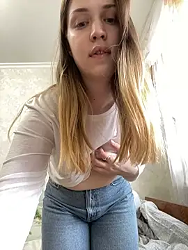 Emily the temptress  online show from 03.15.25