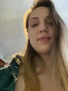 Emily the temptress  online show from 03.16.25