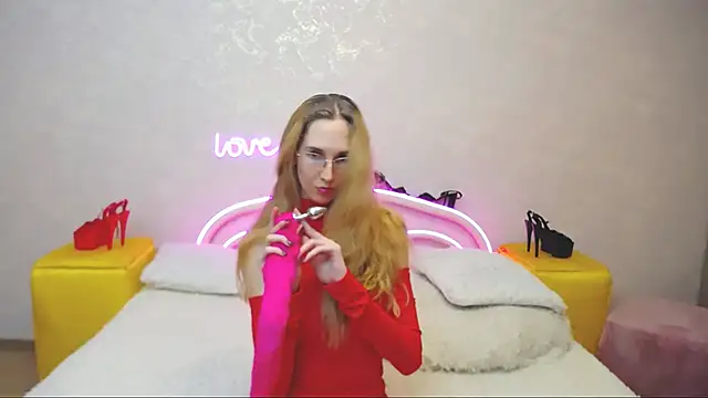 KlaryBrait online show from 03.02.25