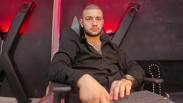 MaximusDick1  online show from 09.20.25