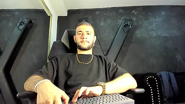 MaximusDick1  online show from 10.06.25