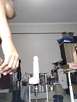 QUEENSHEBAxx01 online show from 04.09.26