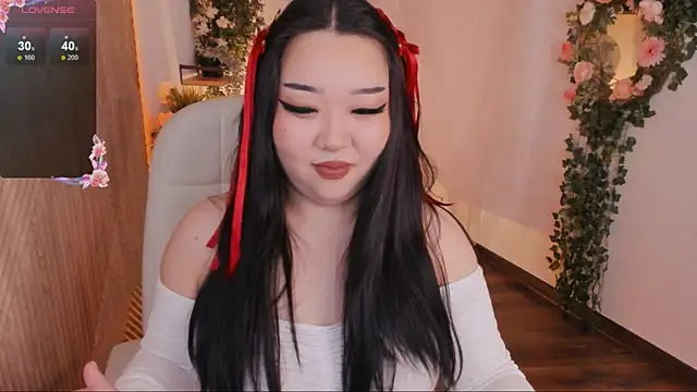 mei honey  online show from 12.17.24