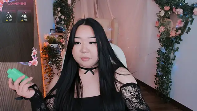 mei honey  online show from 12.18.24