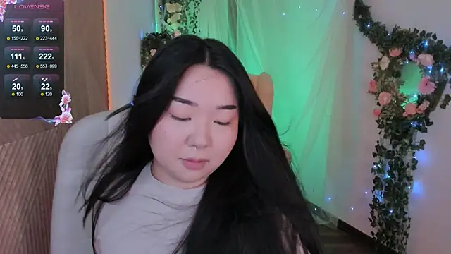 mei honey  online show from 01.02.25