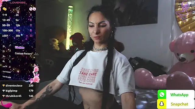 EvelynAisha online show from 02.02.25