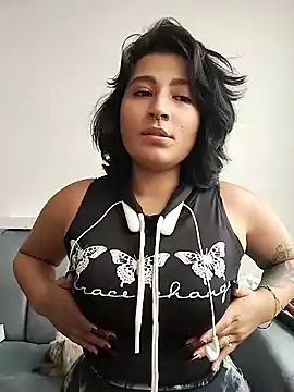 Pauilina online show from 12.29.24