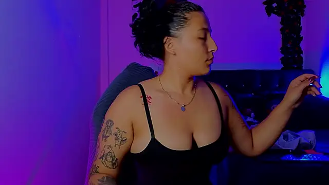 Pauilina online show from 02.04.26