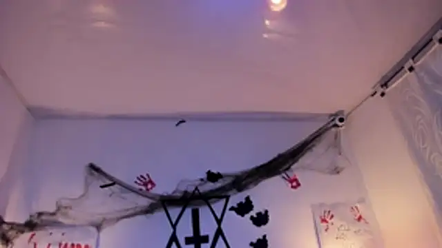 LunaSmitt online show from 10.16.25