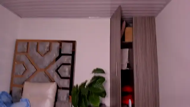 BRITHANY SPARK online show from 01.31.25