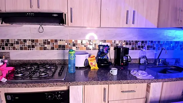 BRITHANY SPARK online show from 02.22.25