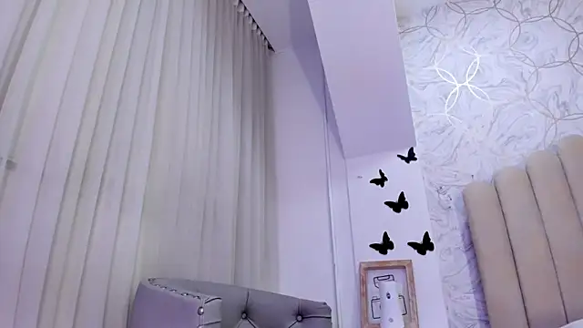 Foxy200   online show from 01.17.25