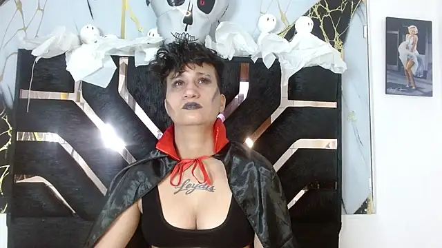 Im Milan Rs online show from 10.28.25