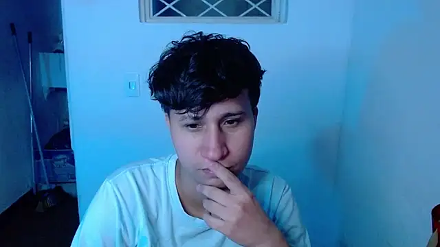 Snapshot of Im_Milan_Rs chatting on 06.21.26 Im Milan Rs online show from 06.21.26