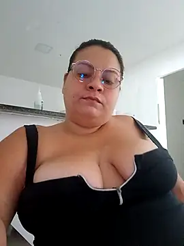 Snapshot of carola_hotwife chatting on 05.09.26 carola hotwife online show from 05.09.26