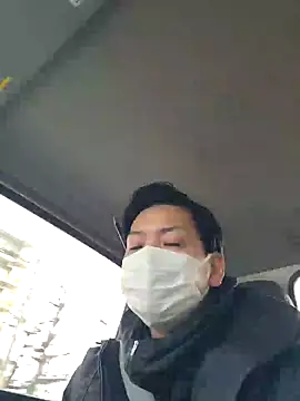 Snapshot of da--------i chatting on 12.20.24 da--------i online show from 12.20.24