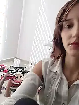 Ambar Roux  online show from 11.10.25