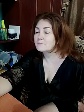 Snapshot of Madame-Butterfly chatting on 01.04.25 Madame-Butterfly online show from 01.04.25