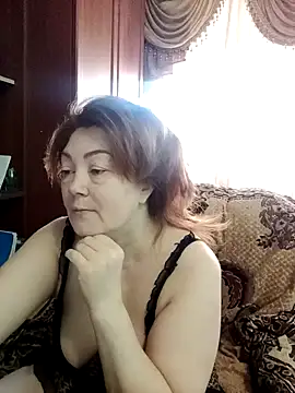 Snapshot of Madame-Butterfly chatting on 02.09.25 Madame-Butterfly online show from 02.09.25