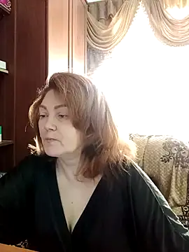 Snapshot of Madame-Butterfly chatting on 03.14.25 Madame-Butterfly online show from 03.14.25