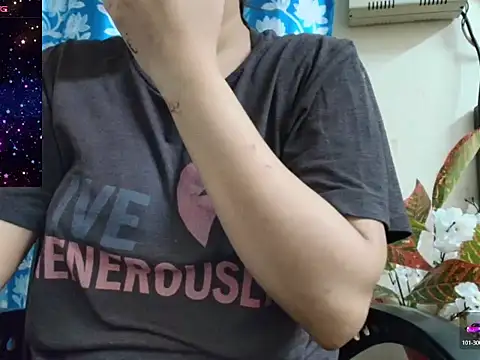 Reika 01 online show from 06.05.26